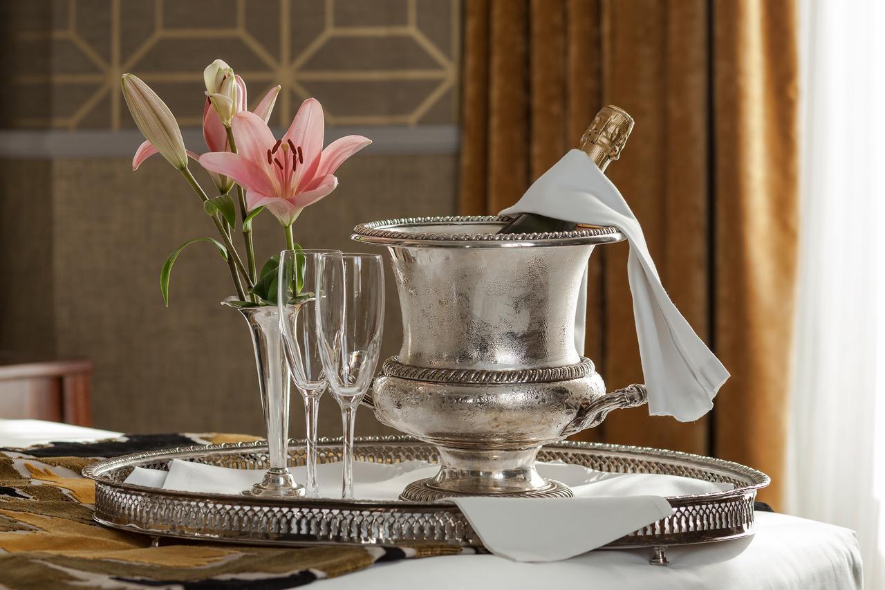 Relais & Chateaux Heritage Hotel Madrid Ngoại thất bức ảnh Champagne bucket